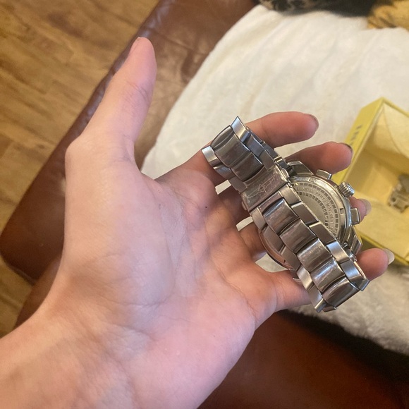 invicta watch like new - Picture 3 of 3
